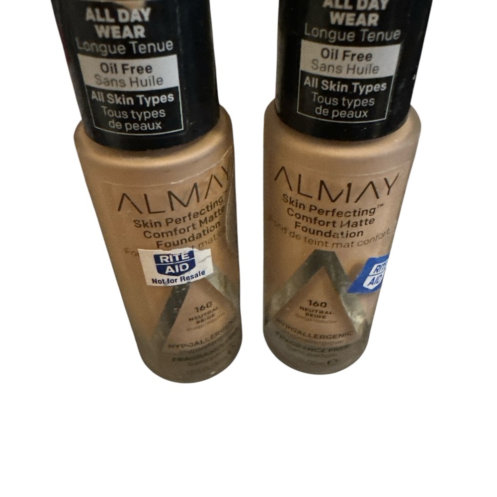 Almay Skin Perfecting Comfort Matte Foundation - Tan